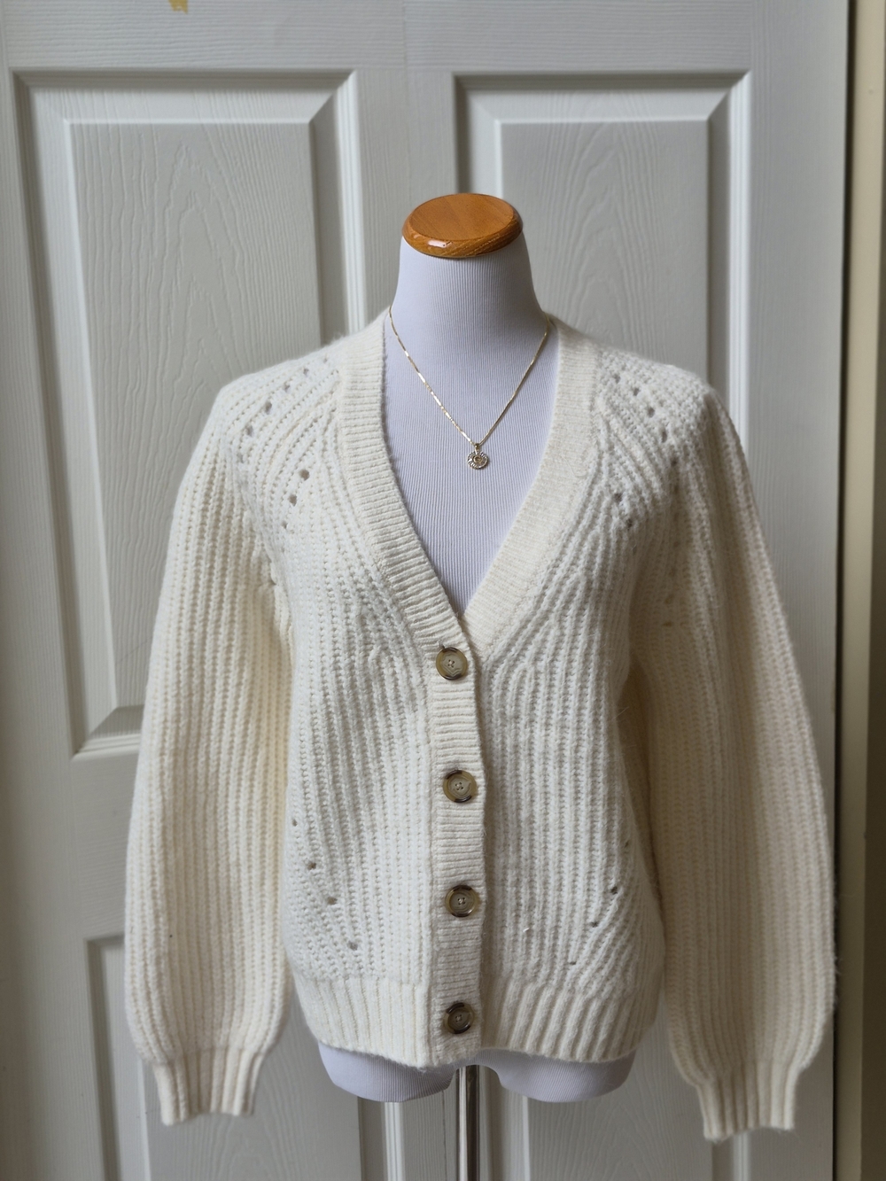 LOFT Cream Ribbed V‑Neck Button Cardigan